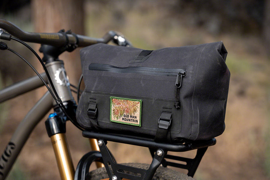 Old Man Mountain Juniper Trunk Bag Black